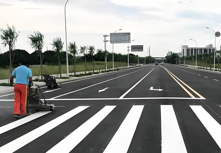 Thermoplastic Road Marking Machines: How to Melt Road Marking Paint Correctly to Improve Efficiency