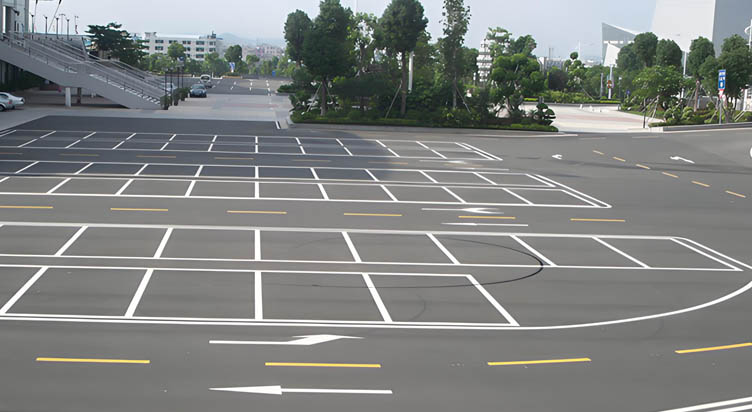 How to Choose the Best Road Marking Paint for Parking Lots