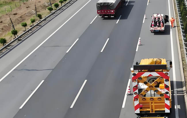 How to Choose the Best Road Marking Machine for Highway Projects
