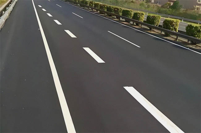 Why White Road Marking Paint Turns Yellow After Application
