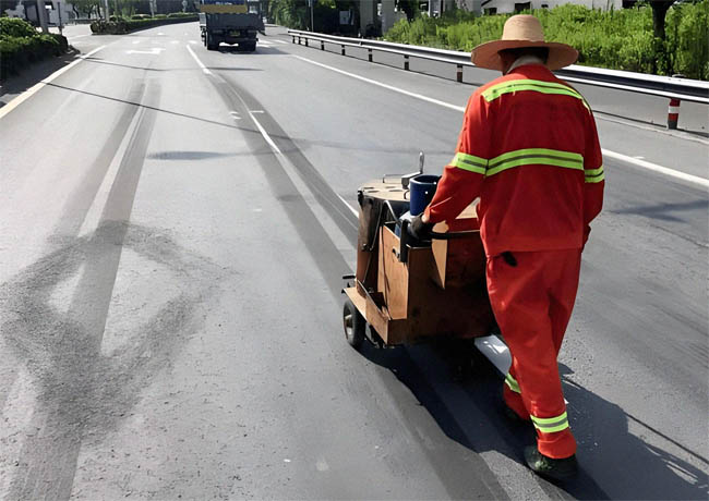 How Do You Remove Old Road Marking Paint?
