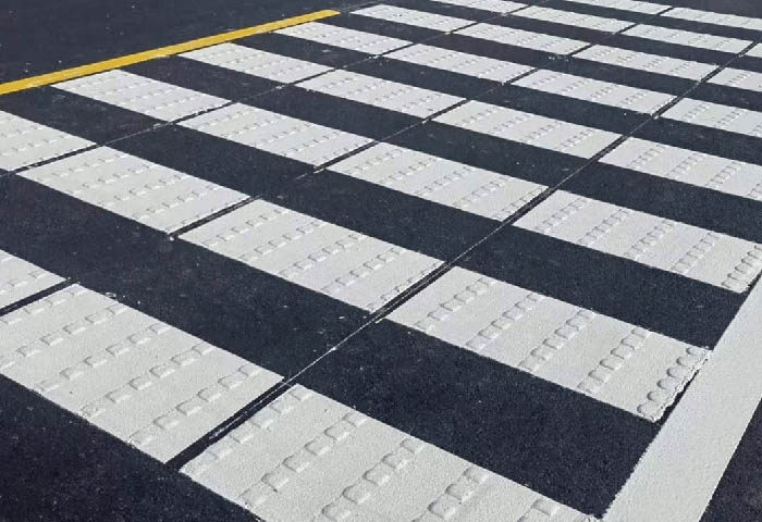 Why Do Expressway “Rumble Strips” (Vibra Line Road Marking) Make That Loud Noise?
