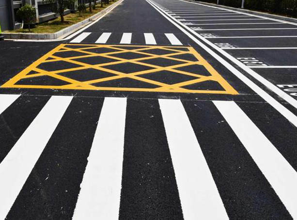 How Do Road Marking Machines Adapt to Different Marking Widths?
